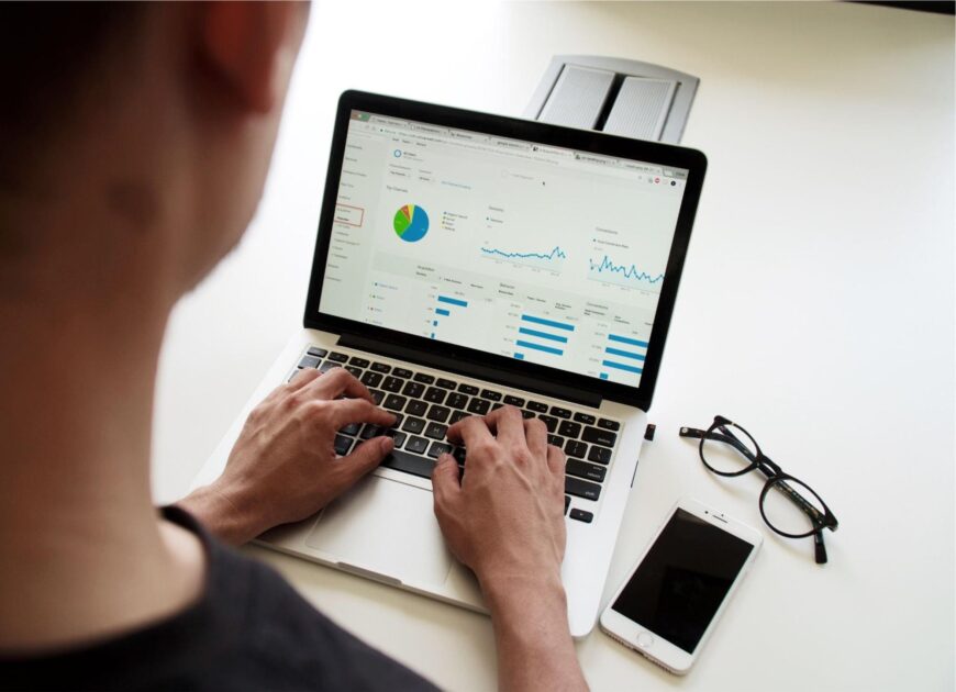 A small business owner evaluating the effectiveness of their content syndication strategy